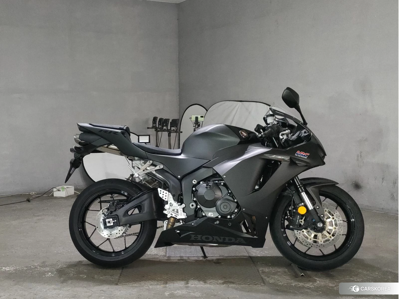 Проданный Honda CBR600RR id 4184748 из Японии, фото 3