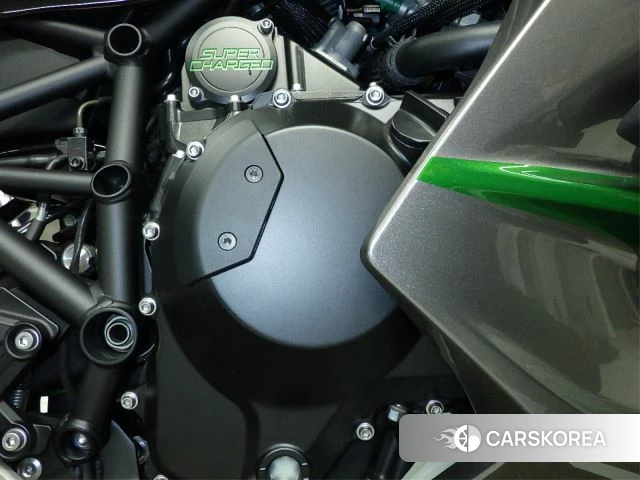 Engine photo