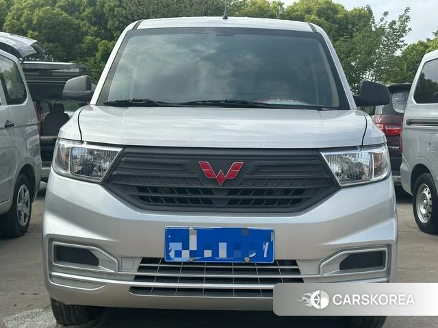 Wuling Automobile Wuling Hongguang V 2023 Серебристо-серый из Китая, фото 6
