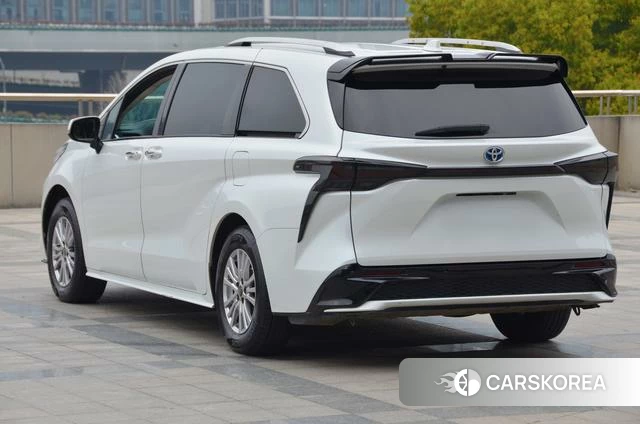 Toyota Saina id 4276040 из Китая 12