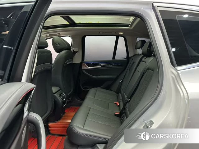 BMW X3 id 4348329 из Китая 8