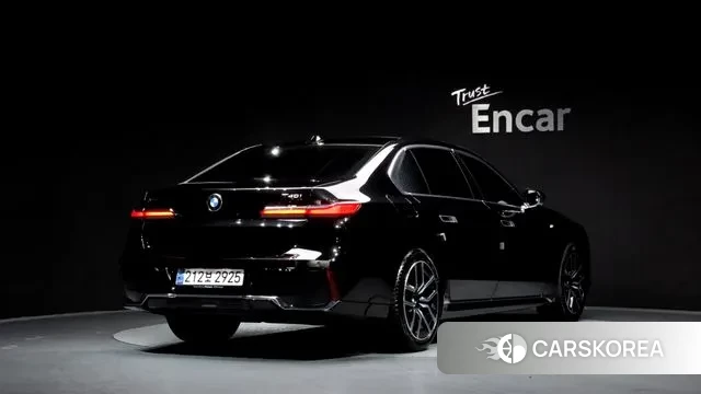 BMW 7 Series (G70) id 3471923 из Кореи 12