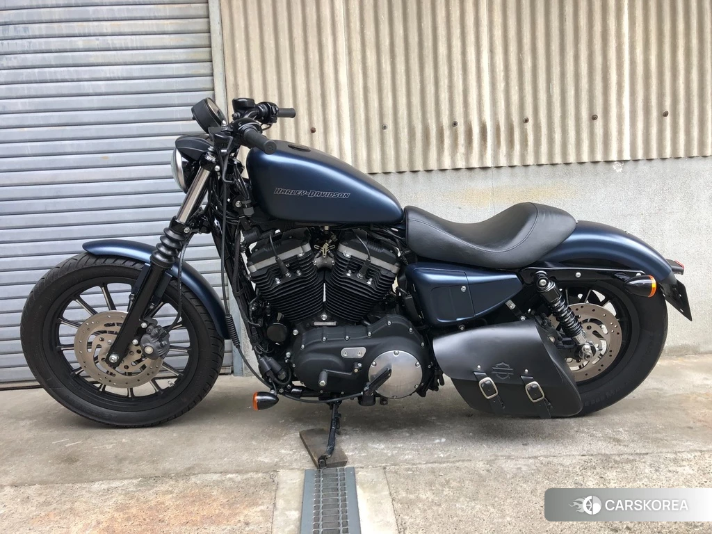 Проданный Harley-Davidson Sportster XL883N 2010 из Японии, фото 2