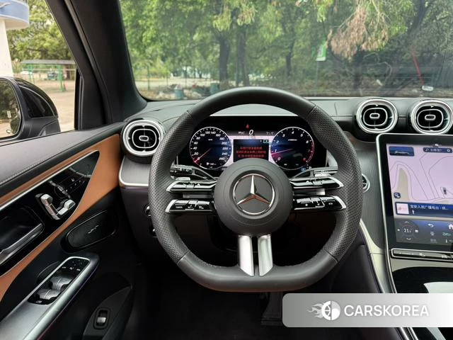 Mercedes-Benz GLC 2024 Черный из Китая, фото 4
