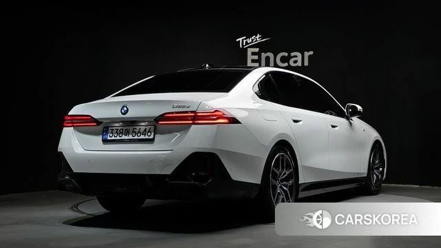 BMW 5 Series (G60) id 4612558 из Кореи 12
