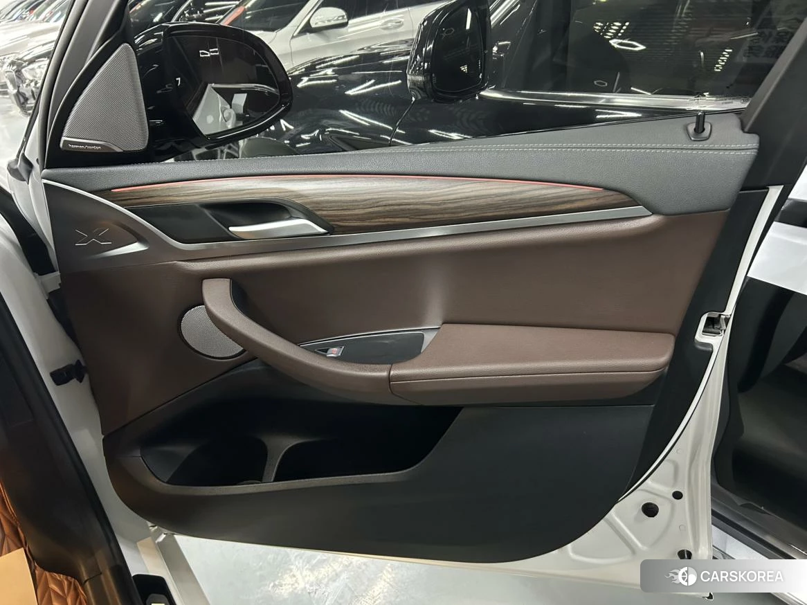 BMW X3 id 4453760 из Китая 12