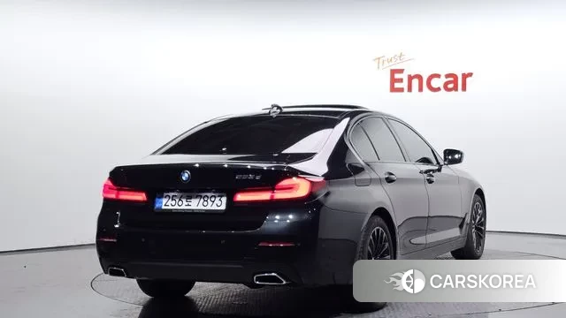 BMW 5 Series (G30) id 3735176 из Кореи 12