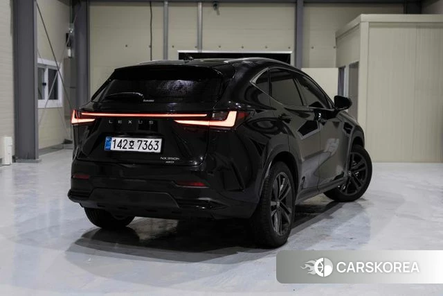 Lexus NX350h Second generation 2025 Черный из Кореи, фото 2