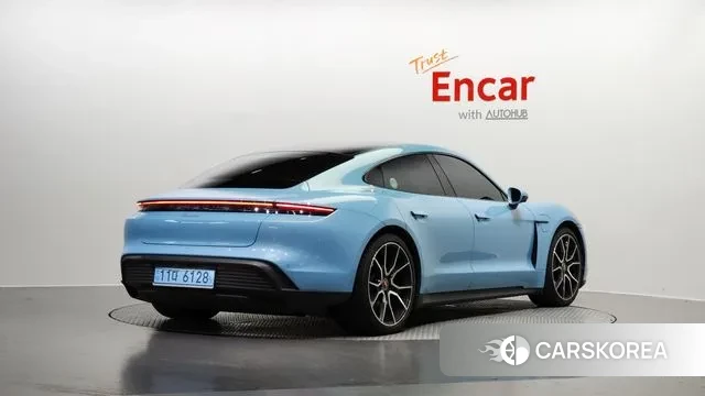 Porsche Taycan id 3104292 из Кореи 12