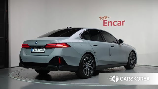 BMW 5 Series (G60) id 4847330 из Кореи 12