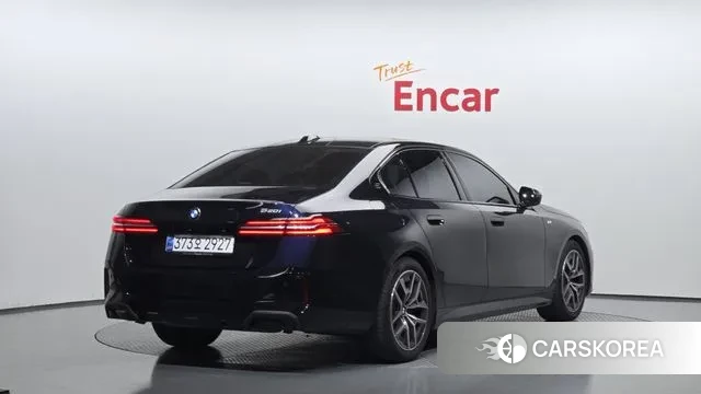 BMW 5 Series (G60) id 3359590 из Кореи 12