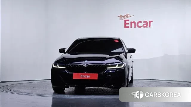 BMW 5 Series (G30) id 3342058 из Кореи 12