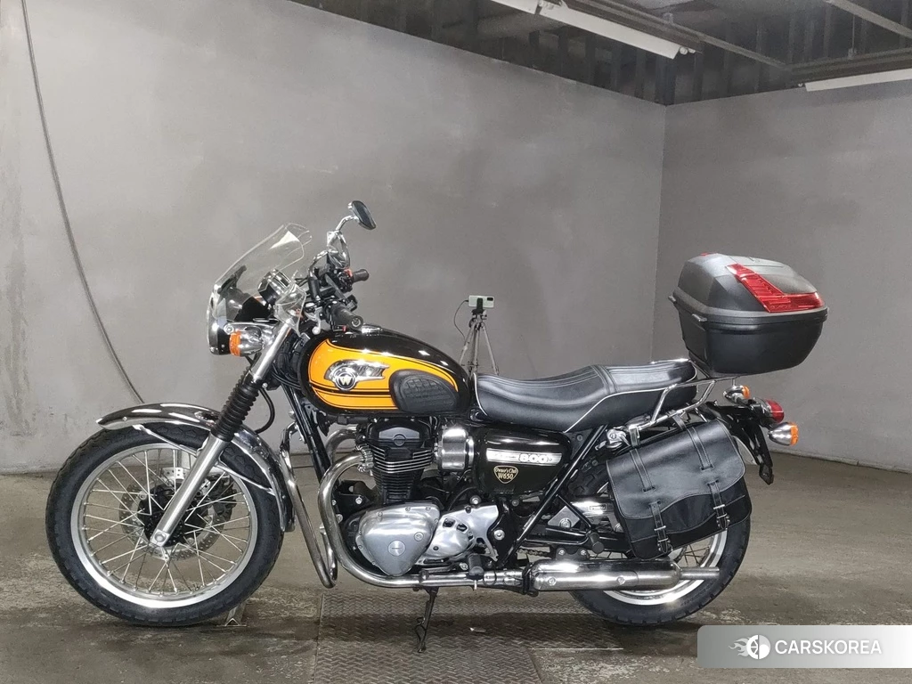 Проданный Kawasaki W800 2019 из Японии