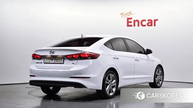 Hyundai Avante AD id 3656927 из Кореи 12