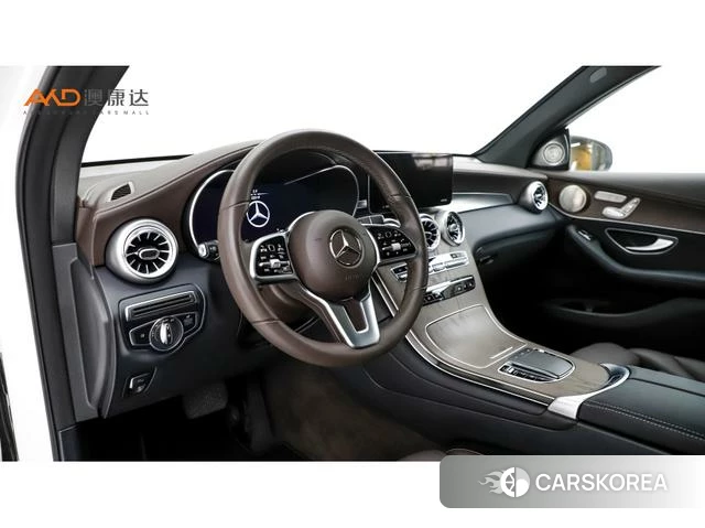 Mercedes-Benz GLC 2022 Белый из Китая, фото 2