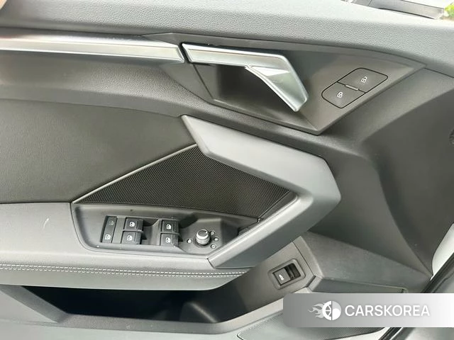 Audi A3 id 4328467 из Китая 8