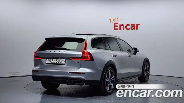 Volvo V60 Cross-Country 2nd Generation id 2366567 из Кореи 12