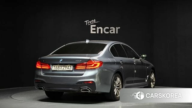 BMW 5 Series (G30) id 3829062 из Кореи 12