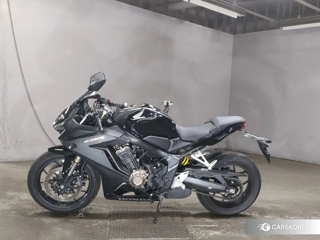 Проданный Honda CBR650R 2022 из Японии