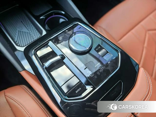 BMW 5 series 2025 Синий из Китая, фото 6