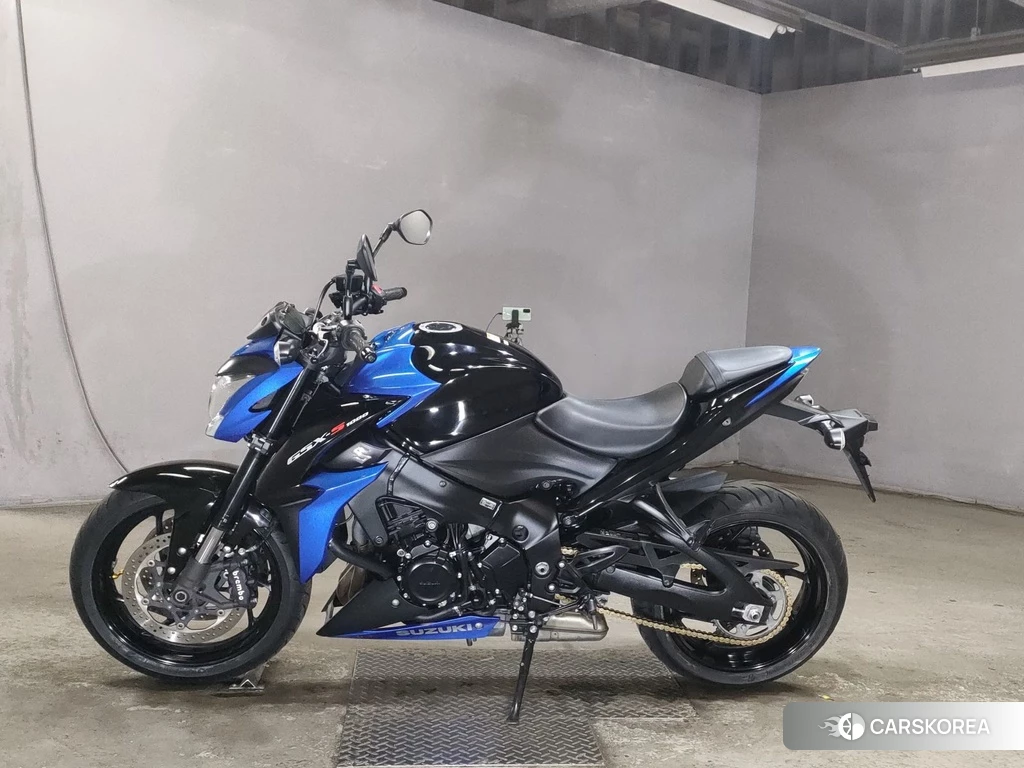 Проданный Suzuki GSX-S1000 2019 из Японии, фото 2
