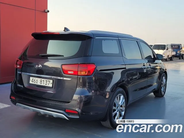 Kia The New Carnival id 2718418 из Кореи 12