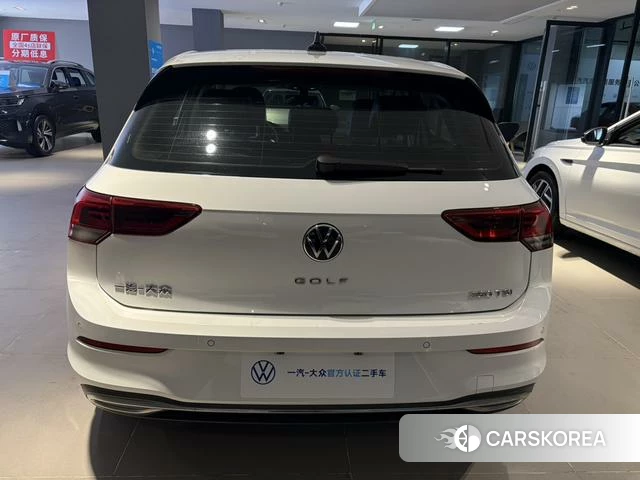 Volkswagen Golf 2022 Белый из Китая, фото 2