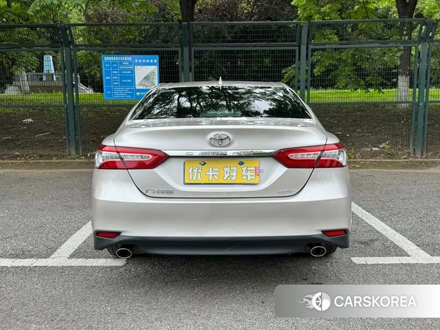 Toyota Camry id 4307018 из Китая 12