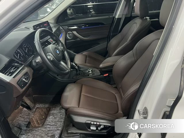 BMW X1 2022 Белый из Китая, фото 2