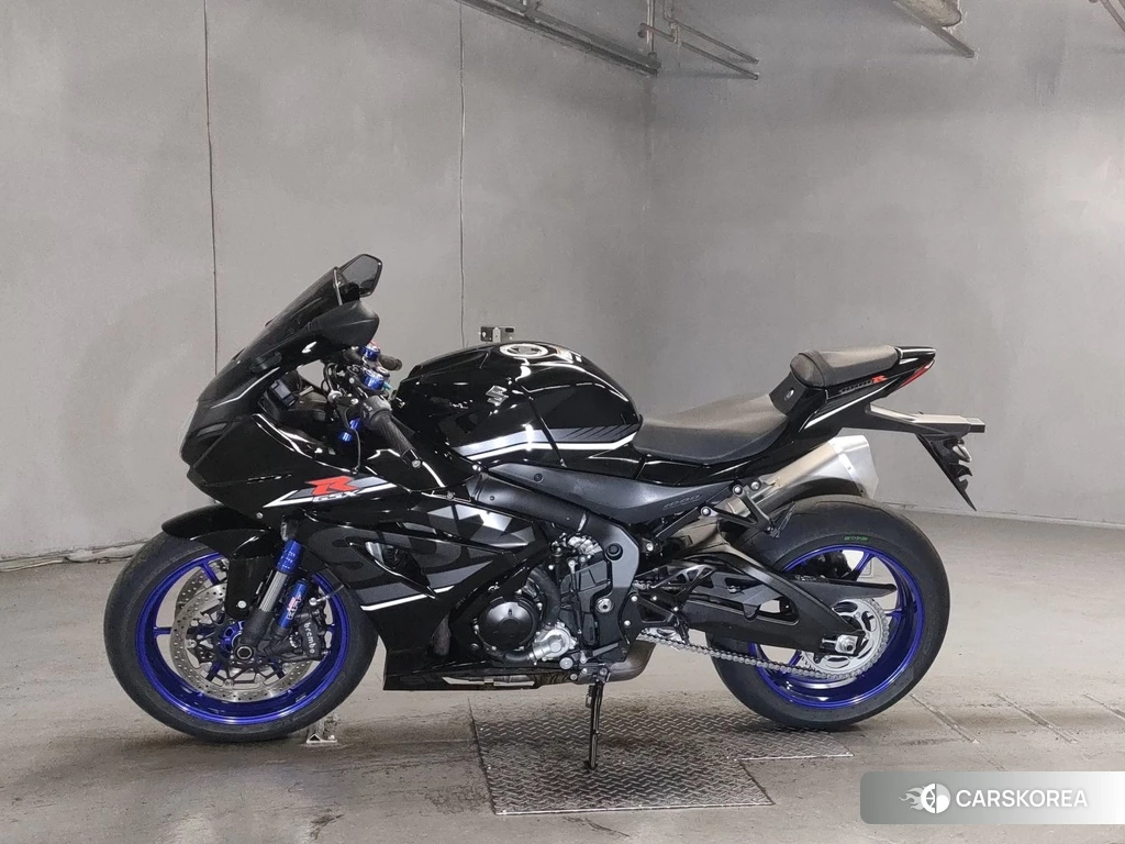 Проданный Suzuki GSX-R1000R 2019 из Японии
