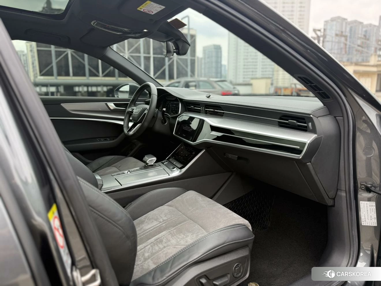 Audi A6L 2020 Темно-серый из Китая, фото 5
