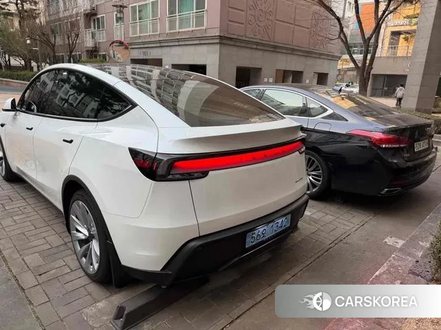 Tesla Model Y 2025 Белый из Кореи, фото 3