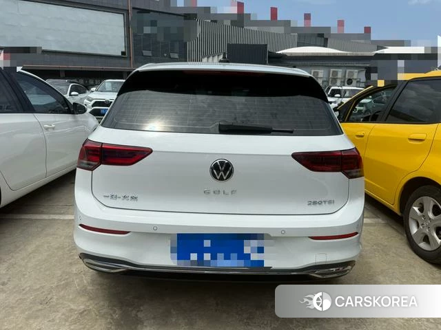 Volkswagen Golf 2023 Белый из Китая, фото 2