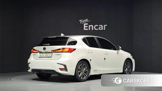 Lexus CT200h id 4605399 из Кореи 12