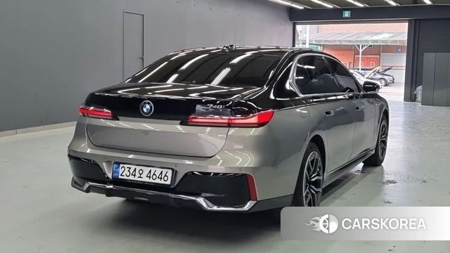 BMW 7 Series (G70) id 4740012 из Кореи 9