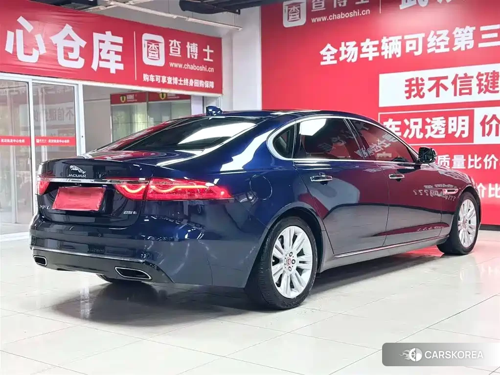 Jaguar XFL 2019 Синий из Китая, фото 2