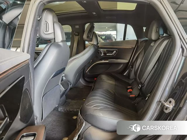 Mercedes-Benz EQS 2024 Черный из Китая, фото 2