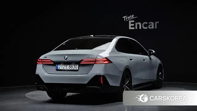 BMW 5 Series (G60) id 3554736 из Кореи 12