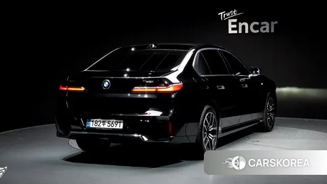 BMW 7 Series (G70) id 3016002 из Кореи 12