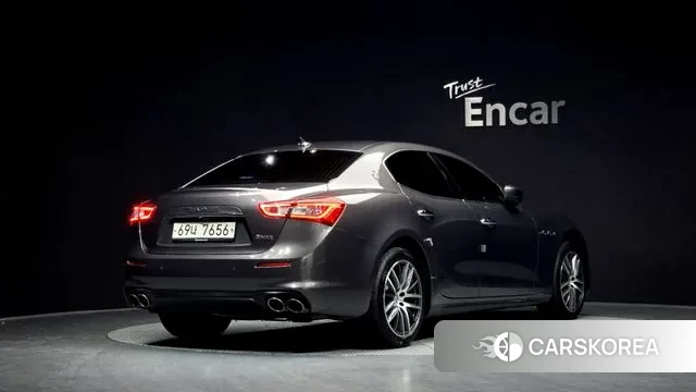 Maserati Ghibli id 3641788 из Кореи 12