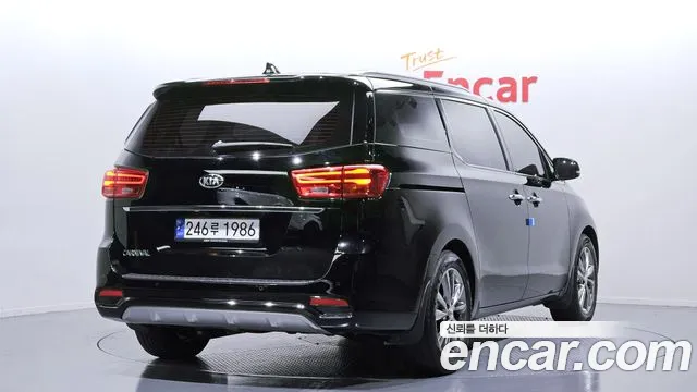 Kia The New Carnival id 2253733 из Кореи 12