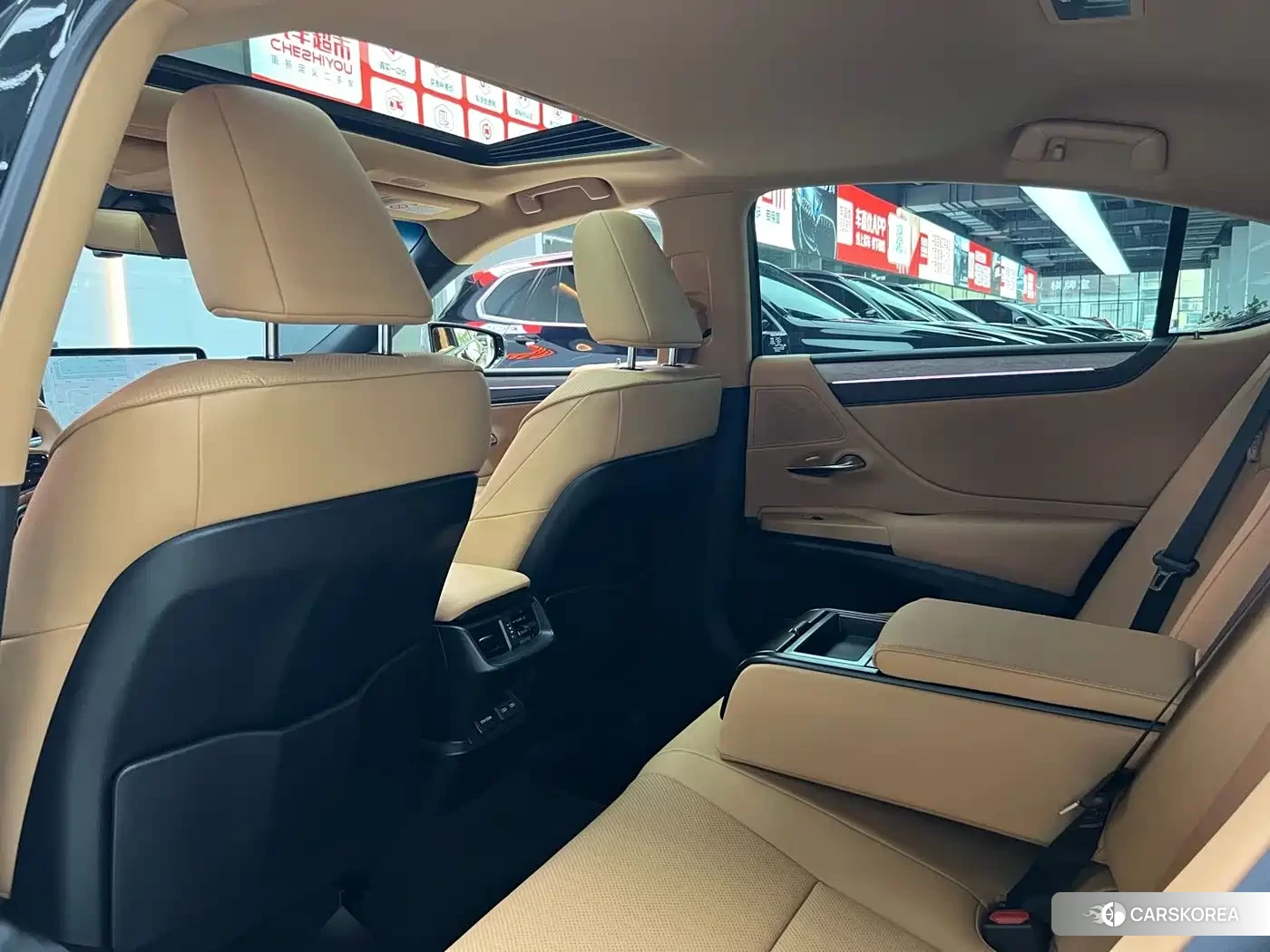 Lexus ES id 4565186 из Китая 13