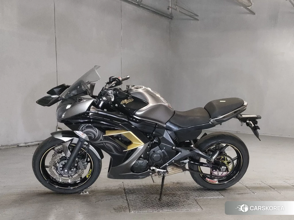 Проданный Kawasaki NINJA 400 2016 из Японии, фото 2
