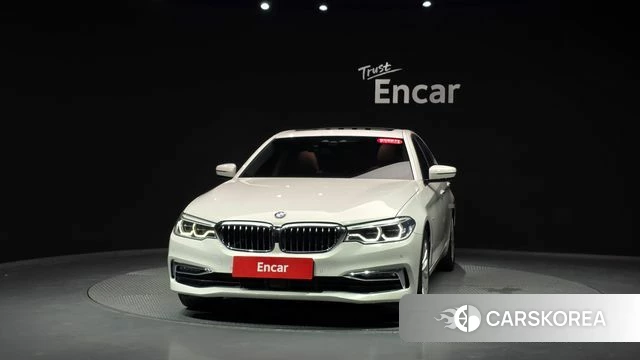 BMW 5 Series (G30) id 4531097 из Кореи 12