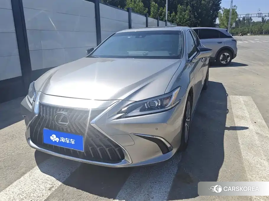Lexus ES id 4547528 из Китая 8