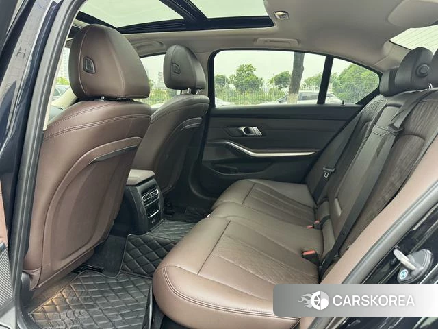BMW i3 2024 Черный из Китая, фото 2