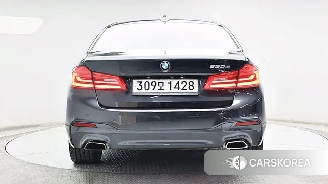 BMW 5 Series (G30) id 3302238 из Кореи 12