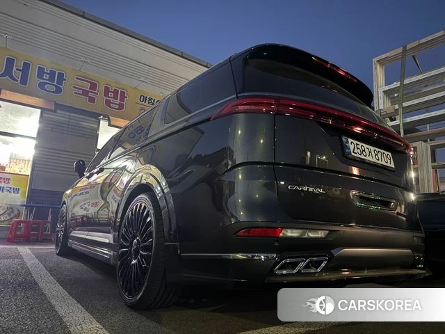 Kia Carnival 4th generation 2023 Серый из Кореи, фото 2