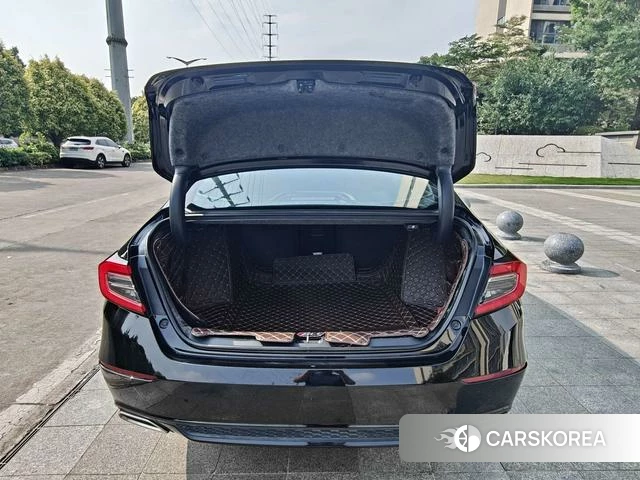 Honda Accord id 4393853 из Китая 7