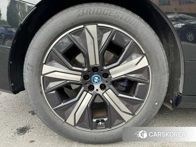 BMW iX 2024 Черный из Китая, фото 4